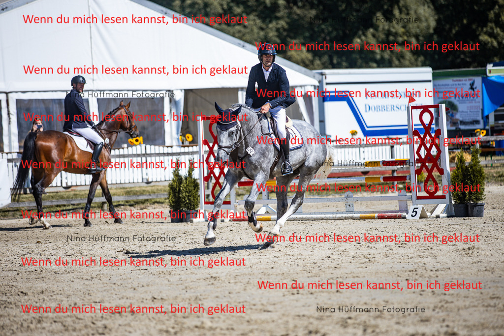 BK1A5546 | Turnierbilder Turnierfotos Nina Hüffmann Turnierfotografie Pferdefotografie Tierzeichnung Haustierzeichnung Pferdezeichnung Hundezeichnung Videograf  - Realisiert mit Pictrs.com