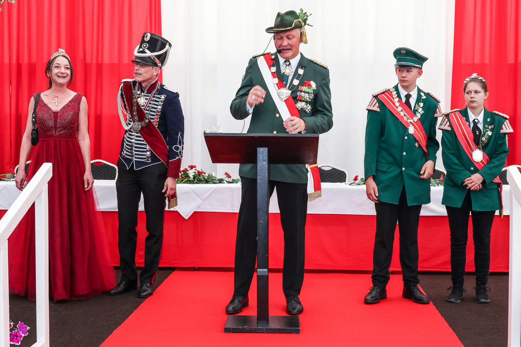 top-top.de 240531-026 | Foto, Video, Fotografie, Videografie, Fotobox, DJ, Discjockey, Musik, Musikbox, Veranstaltung, Photobooth, Amazon, Ebay, Buchtipp, Bestseller, Autor, Verlag, Buch, Wesel, Hamminkeln, NRW, Dinslaken, Rees, Drohne, Hochzeit, Party, Fotobox, Wesel, Fotograf