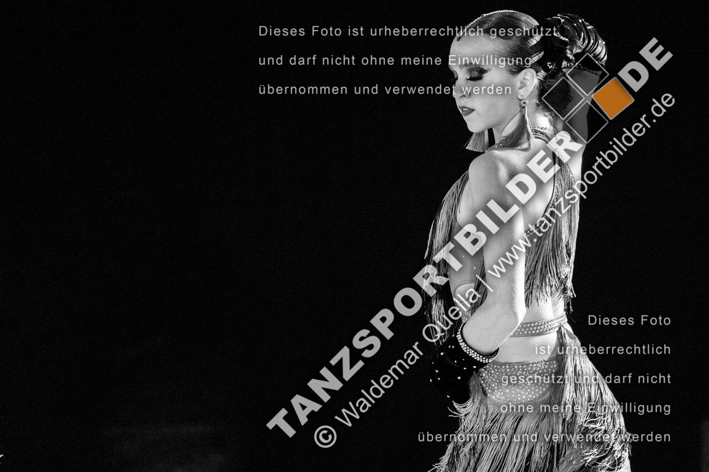 20250504-00755 | Hier finden Sie Tanz Bilder vom Latein und Standard Formationen tanzen. Sportbilder vom Tanzsport. Schöne Fotos und von Weltmeisterschaft, Europameisterschaft, Bundesliga, Regionalliga, Oberliga und Landesliga sowie von GOC Stuttgart, DanceComp, WM Bremen