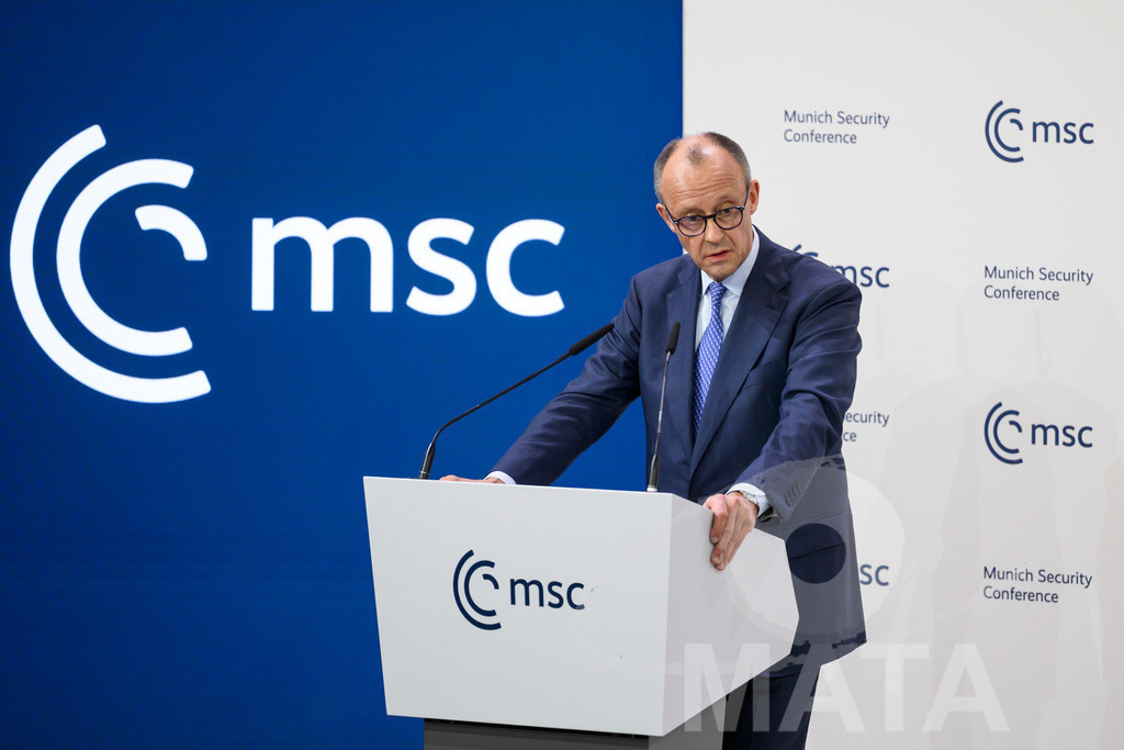 _DWI3558 | MATA IndoCon - Realisiert mit Pictrs.com