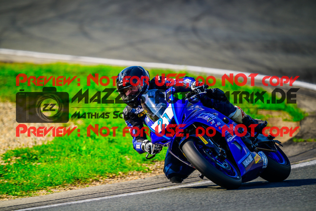 MaZZes_FotoMatrix_240601_6007705_2561 | R7