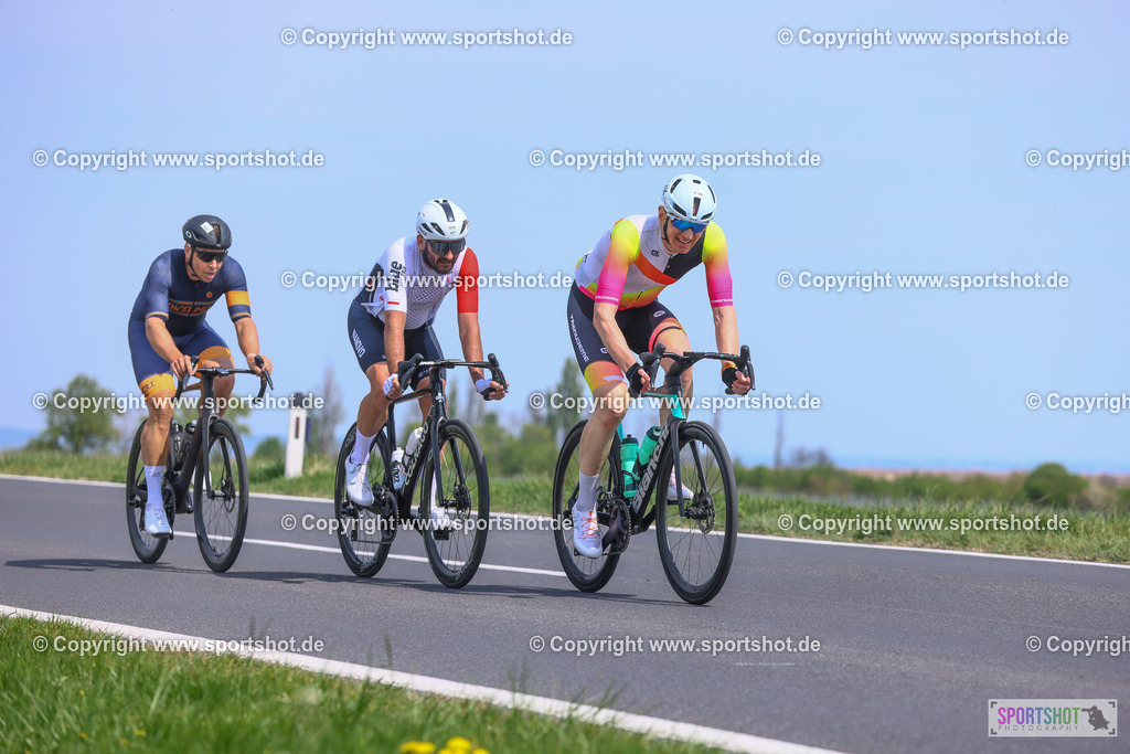 TRA_0011 | Neusiedlersee Radmarathon 2026@sportshot_your_pictrs #yourpictures#roadtowm2029 #nrm #neusiedlerseeradmarathon #neusiedlersee #neusiedlerseetourismus #burgenland #mörbisch #nrm26 #burgenlandtourismus #voglundco #poweredbyburgenlandtourismus #radsport #rad #marathon #ucigranfondo #visitburgenland #ucigranfondoworldseries