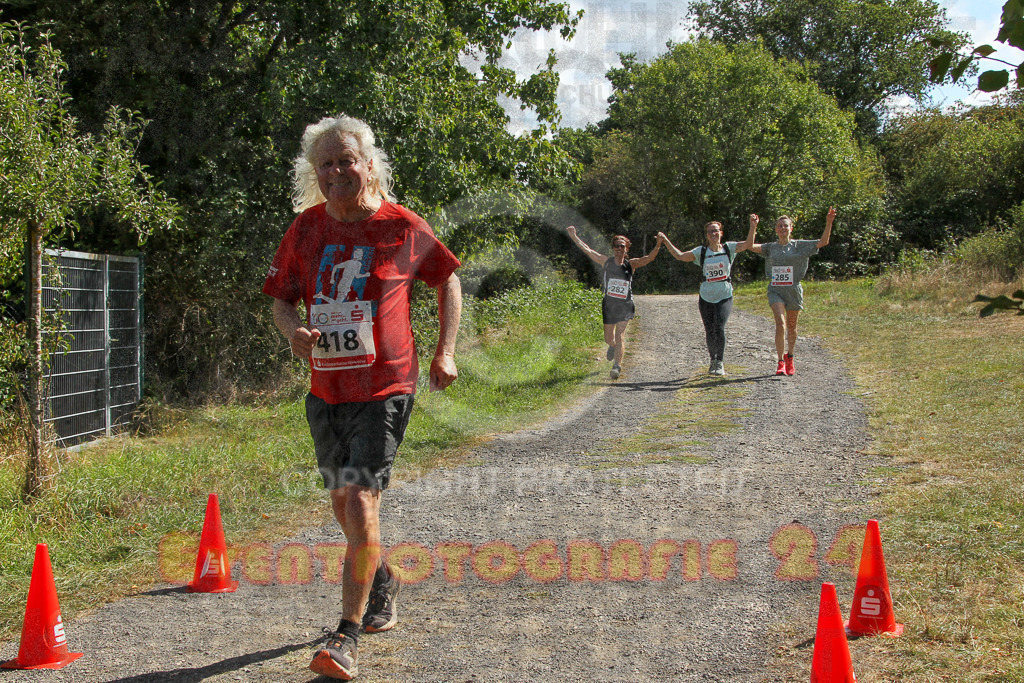 250830_1308_EV4_4149 | Sportfotografie im Rhein-Sieg Kreis, Köln, Bonn, NRW, Rheinland Pfalz, Hessen, etc. Unser Tätigkeitsfeld umfasst den Laufsport vom Volkslauf über den Marathon, Duathlon, Triathon bis zum Ultralauf wie Kölnpfad Ultra oder Schindertrail.