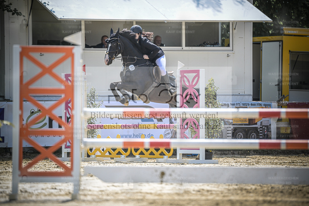 20240509-DOS_8475 | Entdecke hochwertige Reitturnierfotos von Foto Oger. Professionell, emotional und authentisch – jetzt Lieblingsmomente im Shop bestellen. - Realisiert mit Pictrs.com