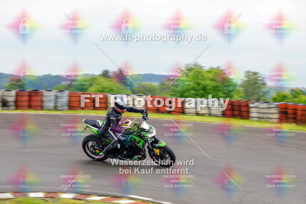 OBK-5761 | Hier findet Ihr Bilder von Touristenfahrten auf der Nürburgring Nordschleife oder von anderen Veranstaltungen die ich besucht habe. Viel Spass beim Durch Schauen 