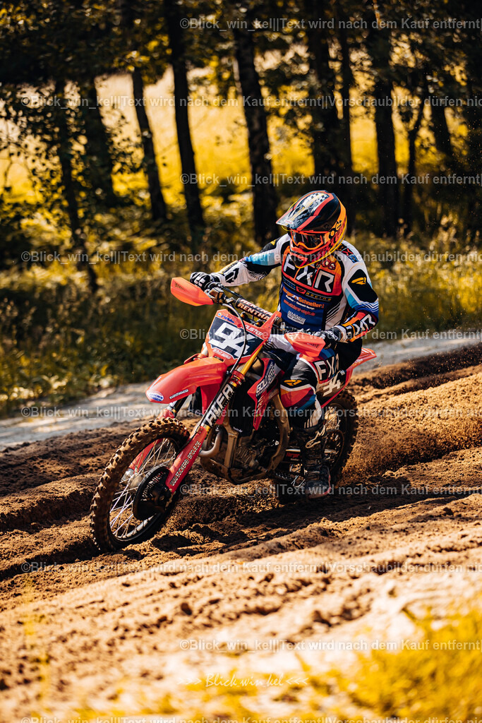 E68A6870 | blick_win_kel