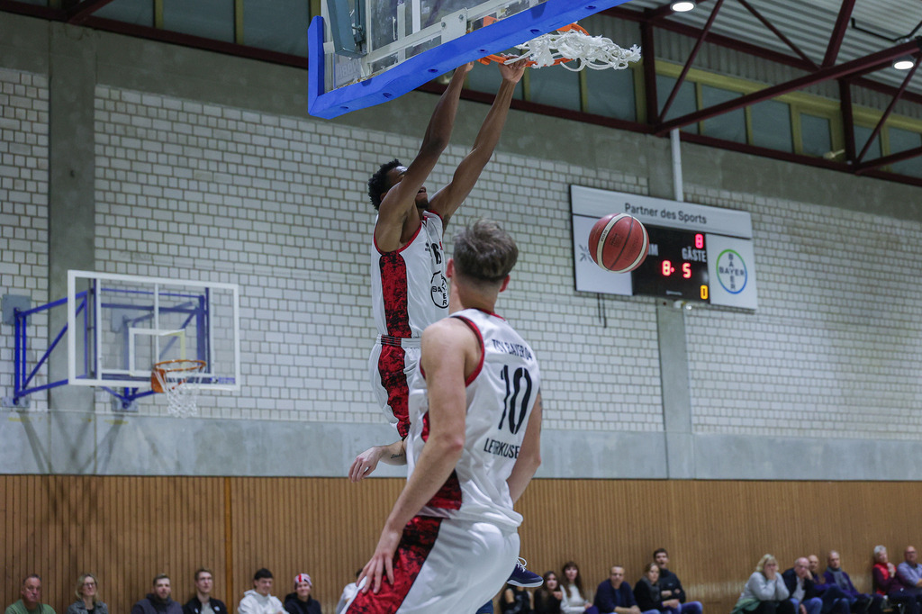 1.Regio BAYER GIANTS vs LippeBaskets Werne-56 | Fotos von Basketballspielen aus dem Raum NRW fotografiert von Gero Mueller-Laschet und Daniel Schaefer - Realisiert mit Pictrs.com