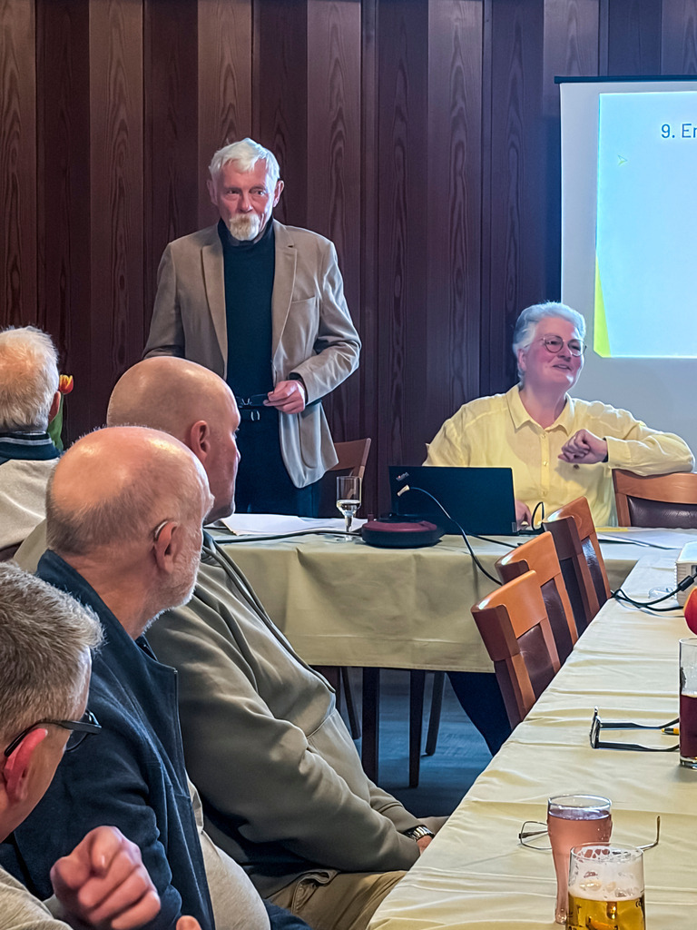 top-top.de 260326-003 | Foto, Video, Fotografie, Videografie, Fotobox, DJ, Discjockey, Musik, Musikbox, Veranstaltung, Photobooth, Amazon, Ebay, Buchtipp, Bestseller, Autor, Verlag, Buch, Wesel, Hamminkeln, NRW, Dinslaken, Rees, Drohne, Hochzeit, Party, Fotobox, Wesel, Fotograf