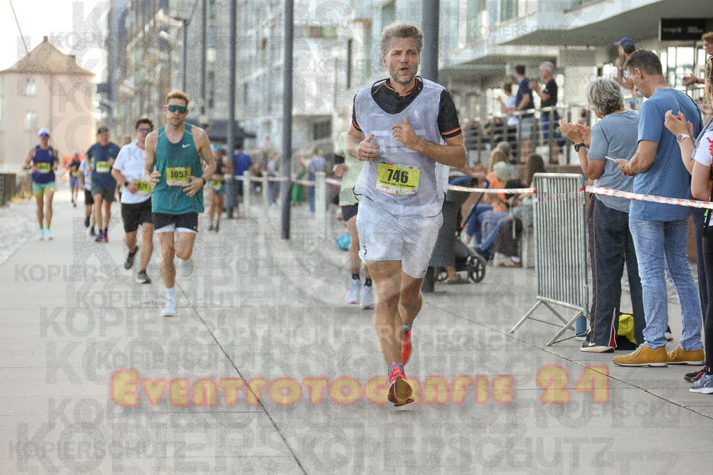 250920_1446_EX1_7510 | Sportfotografie im Rhein-Sieg Kreis, Köln, Bonn, NRW, Rheinland Pfalz, Hessen, etc. Unser Tätigkeitsfeld umfasst den Laufsport vom Volkslauf über den Marathon, Duathlon, Triathon bis zum Ultralauf wie Kölnpfad Ultra oder Schindertrail.