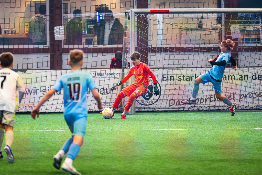 _BLR9429 | Professionelle Fußball- und Sportfotografie. Spielbilder online ansehen und kaufen – Einzelbilder oder komplette Galerien in hoher Qualität. - Realisiert mit Pictrs.com