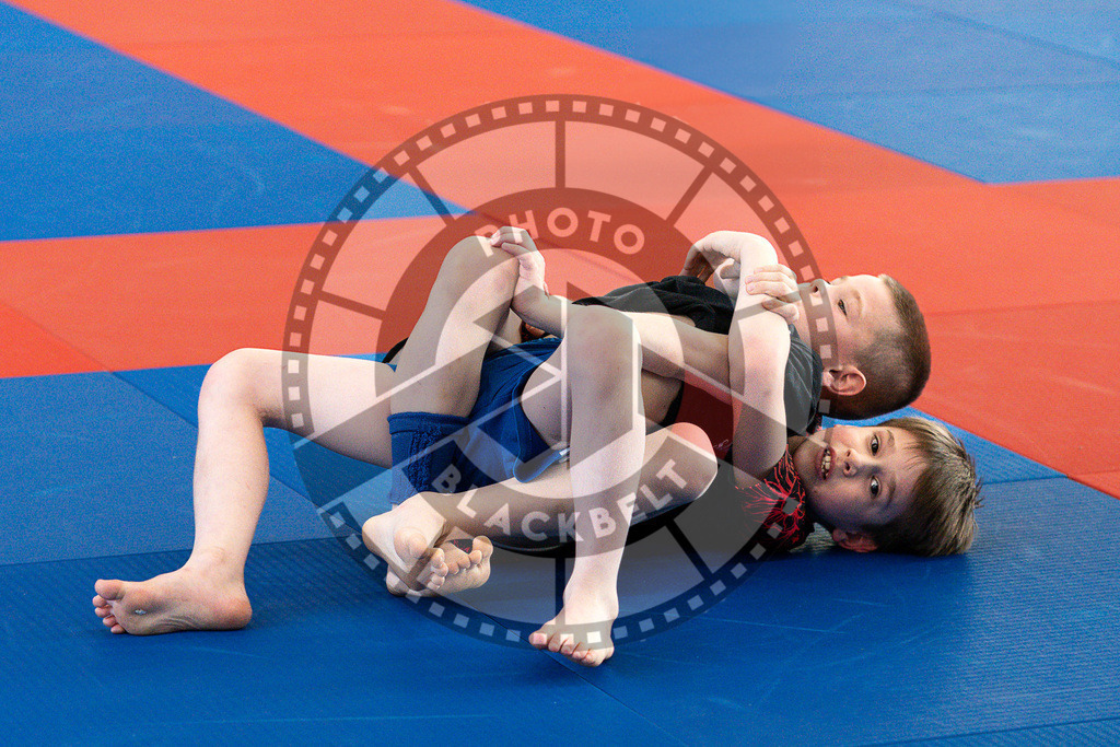 20250510PBB2331 | Athletes compete during the JJLG Berlin Open Jiu-Jitsu Championship on May 10, 2025 in Berlin, Germany. © Chiara Dazi / photoblackbelt