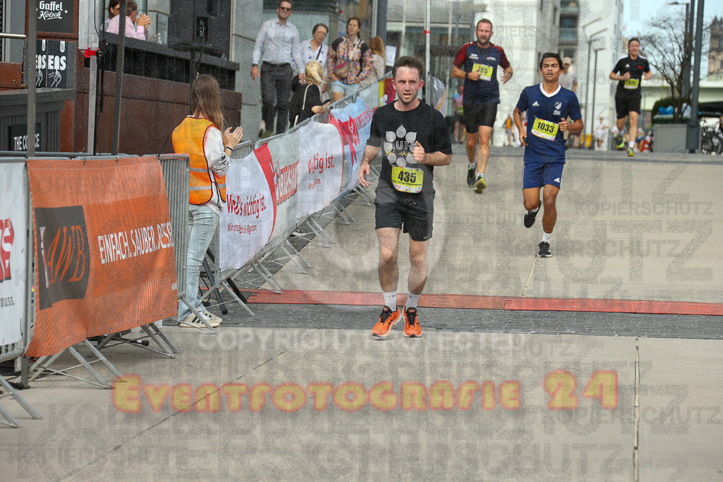 250920_1324_EX1_4346 | Sportfotografie im Rhein-Sieg Kreis, Köln, Bonn, NRW, Rheinland Pfalz, Hessen, etc. Unser Tätigkeitsfeld umfasst den Laufsport vom Volkslauf über den Marathon, Duathlon, Triathon bis zum Ultralauf wie Kölnpfad Ultra oder Schindertrail.