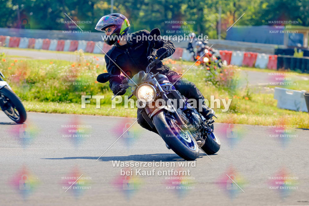 _MOT9090 | Hier findet Ihr Bilder von Touristenfahrten auf der Nürburgring Nordschleife oder von anderen Veranstaltungen die ich besucht habe. Viel Spass beim Durch Schauen 