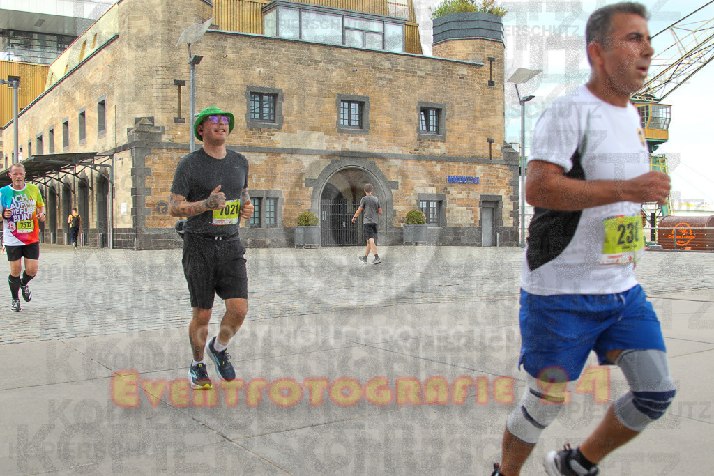 250920_1524_EV4_8704 | Sportfotografie im Rhein-Sieg Kreis, Köln, Bonn, NRW, Rheinland Pfalz, Hessen, etc. Unser Tätigkeitsfeld umfasst den Laufsport vom Volkslauf über den Marathon, Duathlon, Triathon bis zum Ultralauf wie Kölnpfad Ultra oder Schindertrail.