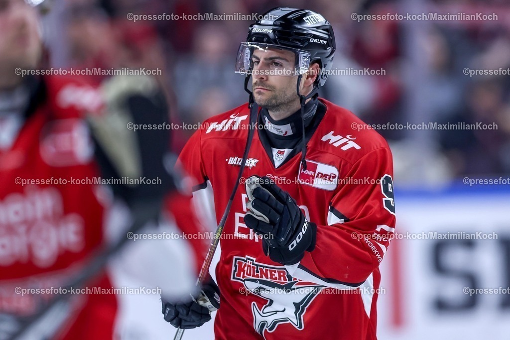 KEC24032502088 | 24.03.2025, Eishockey, DEL Play-offs, Kölner Haie - Fischtown Pinguins Bremerhaven, Viertelfinale Spiel 4, Lanxess-Arena Köln: Maximilian Kammerer (Kölner Haie #9) 