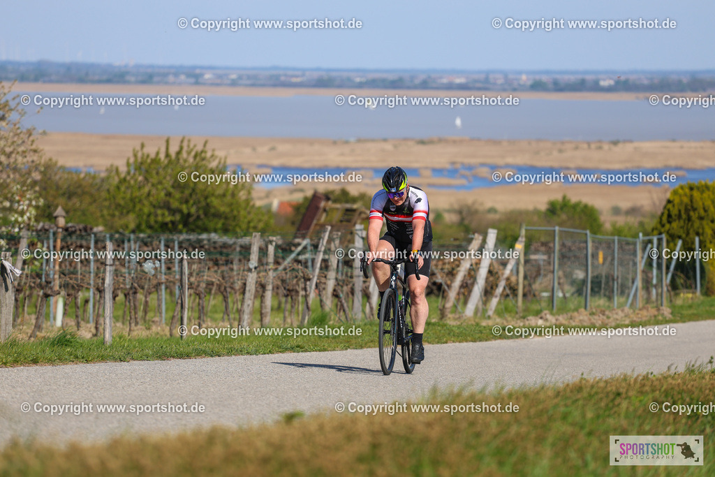 IMG_9976 | @sportshot_your_pictrs #yourpictures#roadtowm2029 #nrm #neusiedlerseeradmarathon #neusiedlersee #neusiedlerseetourismus #burgenland #mörbisch #nrm26 #burgenlandtourismus #voglundco #poweredbyburgenlandtourismus #radsport #rad #marathon #ucigranfondo #visitburgenland #ucigranfondoworldseries