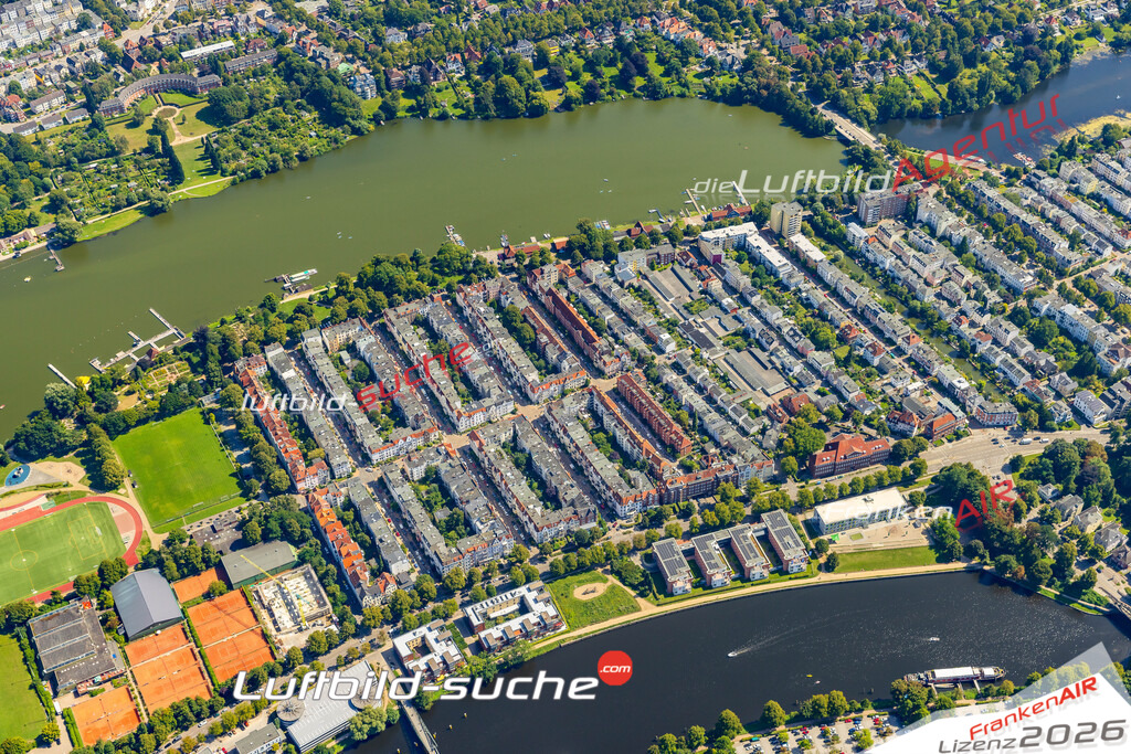 Hüxtertor Wohnen Lübeck Bild- Das Luftbild wurde 2025 vom UL-Flugzeug heraus erstellt ( keine Drohne bzw. Drohnenaufnahme ) - Hochauflösende Luftaufnahme -Nicht vergleichbar mit Google Maps oder Satelittenbilder- Die Geschenkidee !Mit Lizenz und Bildrechte bestellbar - CC
