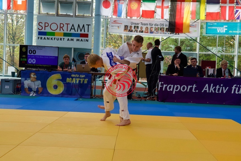 RAS_7800 | Fotos vom Adler Cup - Pictures from Adler Cup

Hier findet Ihr alle Eindrücke und großen Momente der Adler Cup Wochenenden. Here you will find all impressions and great moments of the Adler Cup weekends. - Realisiert mit Pictrs.com