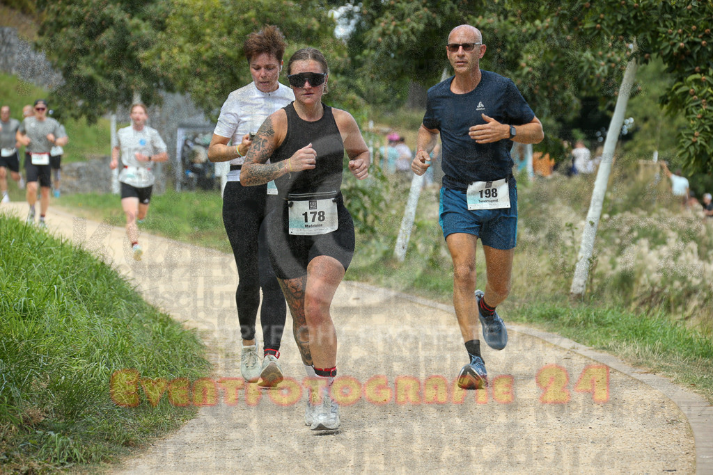 250824_1253_EX1_0811 | Sportfotografie im Rhein-Sieg Kreis, Köln, Bonn, NRW, Rheinland Pfalz, Hessen, etc. Unser Tätigkeitsfeld umfasst den Laufsport vom Volkslauf über den Marathon, Duathlon, Triathon bis zum Ultralauf wie Kölnpfad Ultra oder Schindertrail.