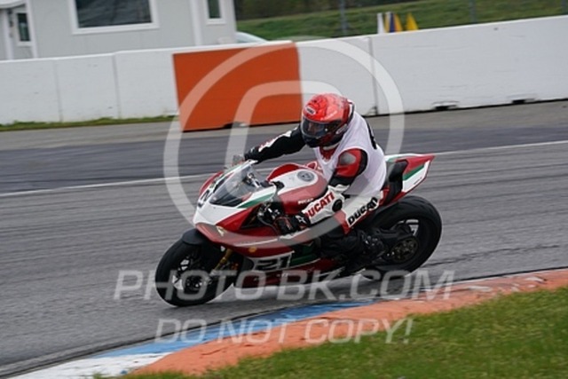 2023_04_24_PBK_12143 | Sportfotografie; SlowMotion; Video; Rennstrecke; Hafeneger; Speer; Racing; RSE; BMW; CBO; Trackday; Motorsportarena; Hockenheimring; Brno; Most; Barcelona; Valencia