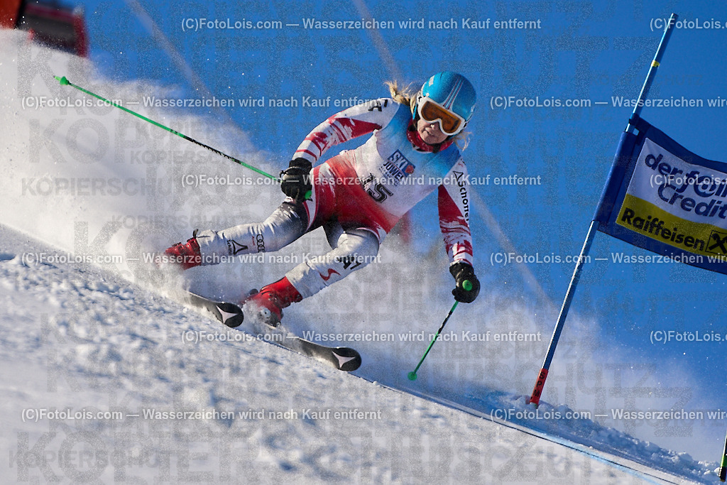 ALP3480_MASTERS-Cup_GS-C Damen_Hirschhofer Ingrid | (C)FotoLois.com, Alois Spandl. FIS Masters-Cup Wildschönau, Giant Slalom auf der Piste Schatzberg GS, Siegerehrung auf dem Dorfplatz Niederau, Sa 13. Januar 2024.