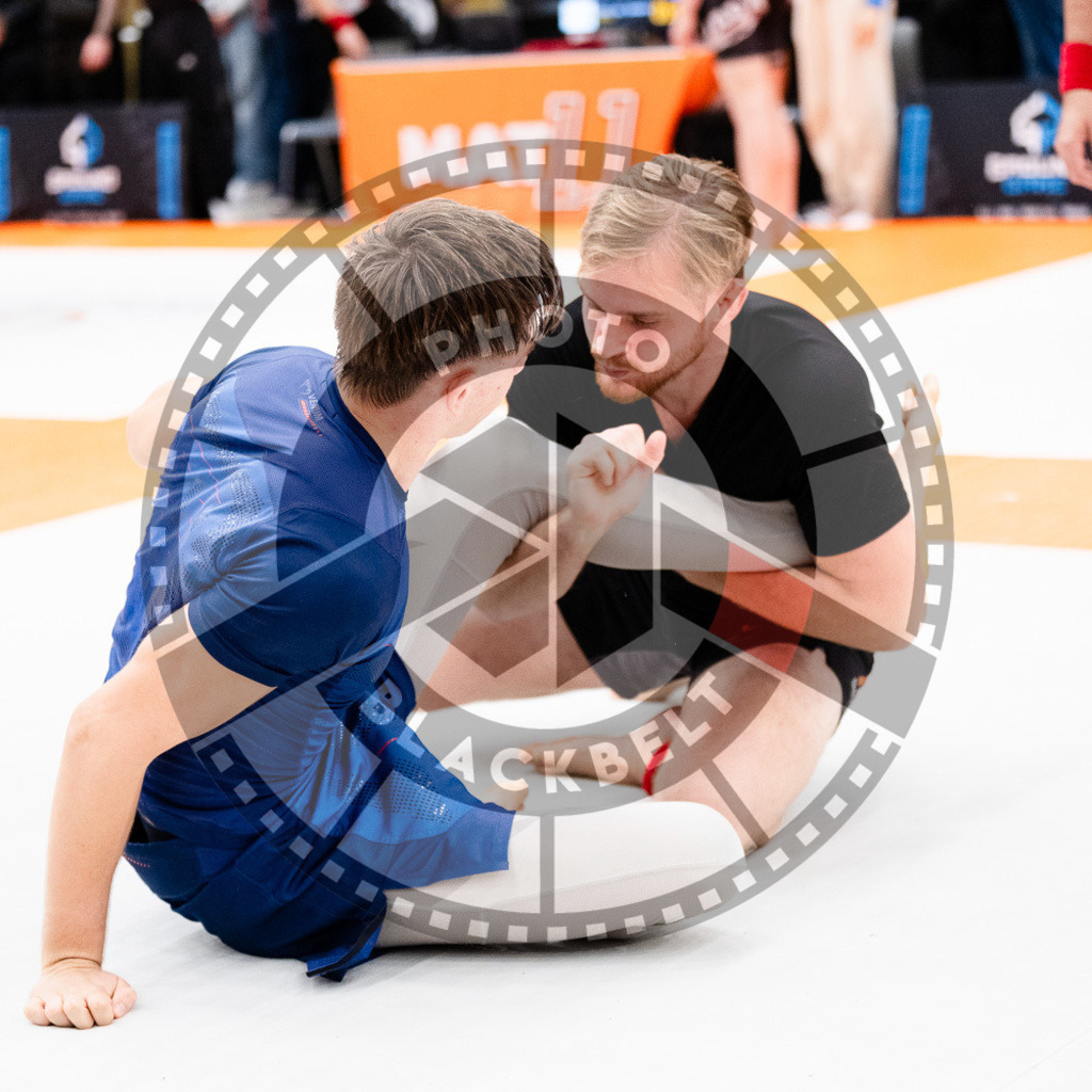 20251122PBB15944 | Athletes compete during the Grappling Industries Berlin Jiu-Jitsu and Grappling Championship, on November 22, 2025 in Berlin, Germany. © photoblackbelt