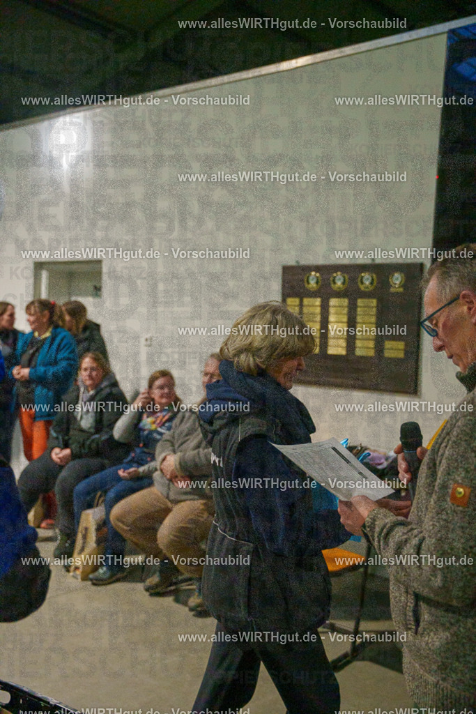 7R504834 | Professionelle Tierfotografie in Mönchengladbach von Daniel Wirth (allesWIRTHgut). Liebevolle & natürliche Bilder von Hunden & Katzen für unvergessliche Erinnerungen.