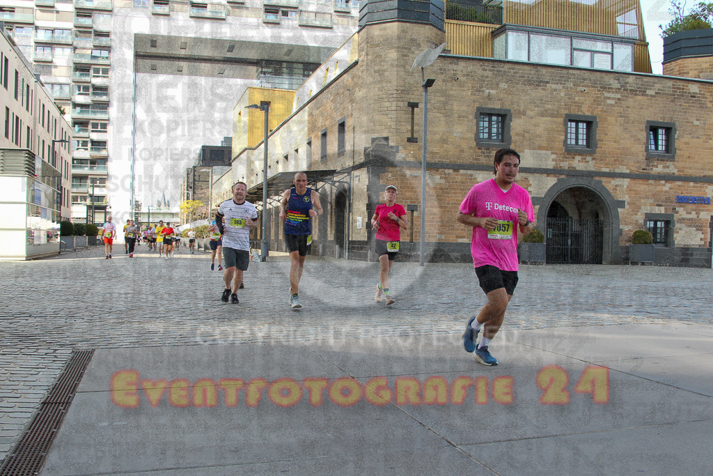 250920_1457_EV4_7708 | Sportfotografie im Rhein-Sieg Kreis, Köln, Bonn, NRW, Rheinland Pfalz, Hessen, etc. Unser Tätigkeitsfeld umfasst den Laufsport vom Volkslauf über den Marathon, Duathlon, Triathon bis zum Ultralauf wie Kölnpfad Ultra oder Schindertrail.