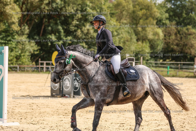 HG9A9536 | laurarinckfotografie - Realisiert mit Pictrs.com