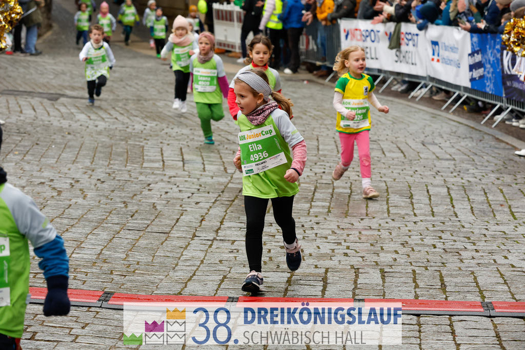 400m AOK Junior Cup | 3 Koenigslauf 2024 400m AOK Junior Cup - Realisiert mit Pictrs.com