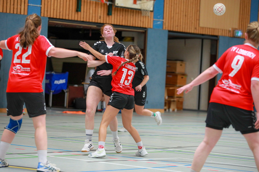 Rheinhausen-Lobberich_Plus_310825_022 | Bildergalerie von Sport-Ereignissen aber auch von weiteren spannenden Dingen - nicht nur vom Niederrhein. In Anlehnung an den bekannten Spruch von Hanns Dieter Hüsch heißt das Motto: "Niederrhein ist überall".  - Realisiert mit Pictrs.com