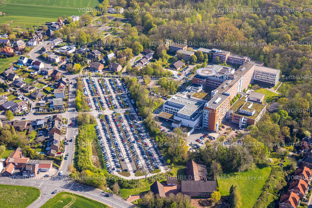Hamm260400336Heessen | Luftbild, St. Barbara-Klinik Hamm-Heessen und Parkplatz, Stadtbezirk Heessen, Hamm, Ruhrgebiet, Nordrhein-Westfalen, Deutschland