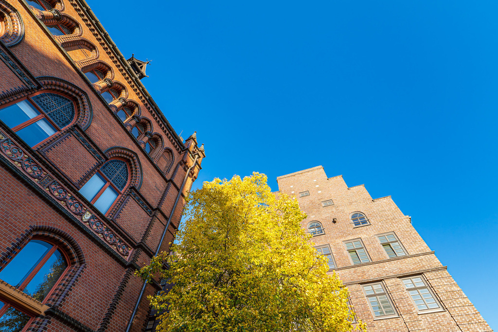 Blick auf historische Gebäude in der Hansestadt Rostock im Herbst | Blick auf historische Gebäude in der Hansestadt Rostock im Herbst.