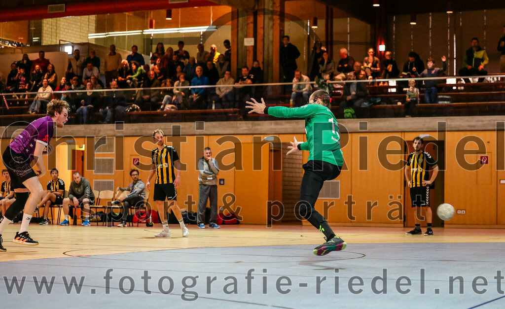 2023-12-16_083_SpVgg_Altenerding_gegen_HF_Scheyern | Erding, Deutschland, 16.12.2023:
Handball, Bezirksoberliga Männer 2023 / 2024, 11. Spieltag, SpVgg Altenerding gegen HF Scheyern, Endergebnis: 33:21

Foto: Christian Riedel / fotografie-riedel.net