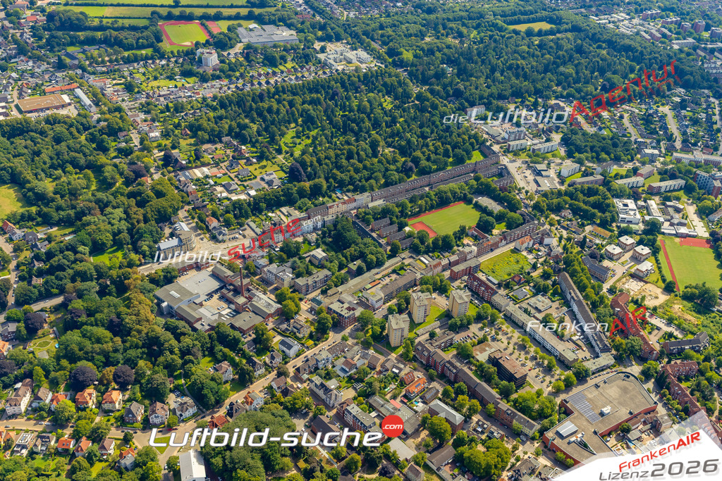 Brachenfeld Neumünster Bild- Das Luftbild wurde 2025 vom UL-Flugzeug heraus erstellt ( keine Drohne bzw. Drohnenaufnahme ) - Hochauflösende Luftaufnahme -Nicht vergleichbar mit Google Maps oder Satelittenbilder- Die Geschenkidee !Mit Lizenz und Bildrechte bestellbar - CC