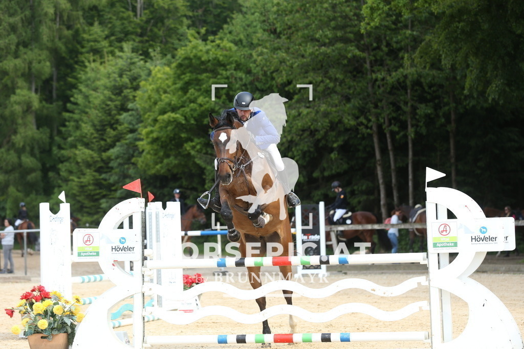 DL2Q6695 | Willkommen bei Brunnmayr - Design & Fotografie – Ihrem Spezialisten für Reitturniere und Pferdeveranstaltungen in Oberösterreich, Salzburg und Bayern! Seit über 17 Jahren sind wir leidenschaftlich dabei.