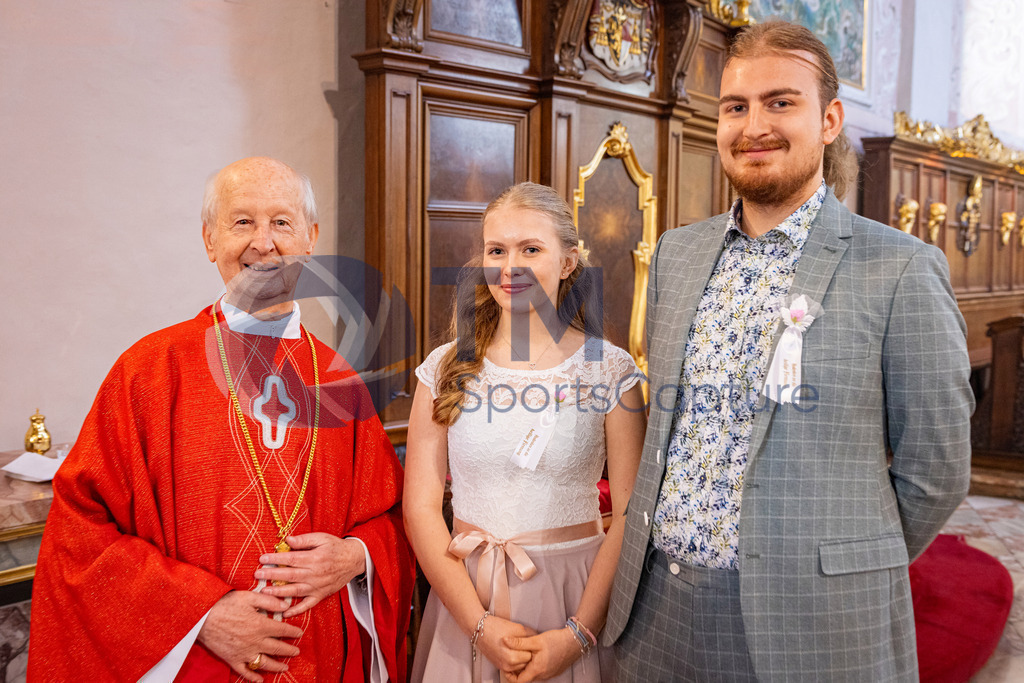 RR5M8273 | Firmung Klagenfurt-Dom 19.05.2024 8 Uhr