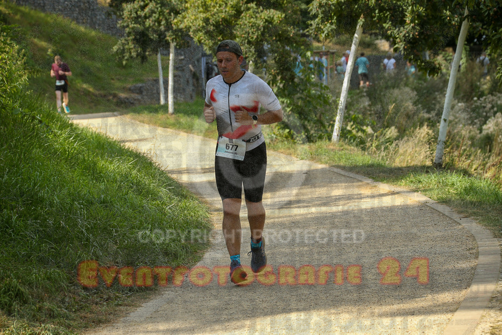 250824_1500_EX1_8305 | Sportfotografie im Rhein-Sieg Kreis, Köln, Bonn, NRW, Rheinland Pfalz, Hessen, etc. Unser Tätigkeitsfeld umfasst den Laufsport vom Volkslauf über den Marathon, Duathlon, Triathon bis zum Ultralauf wie Kölnpfad Ultra oder Schindertrail.