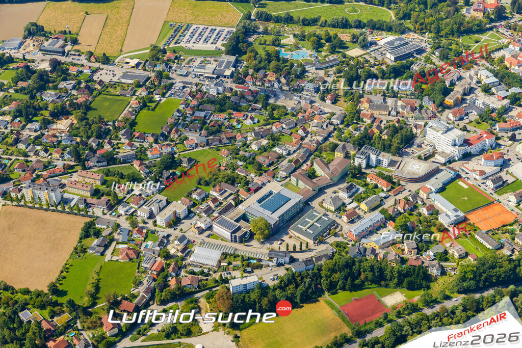 Luftaufnahme von Schärding - Die Luftaufnahme wurde 2025 vom UL-Flugzeug heraus erstellt ( keine Drohne ) - Hochauflösende Luftaufnahme - für professionelle Ausdrucke geeignet. Die Geschenkidee !Mit Lizenz und Bildrechte bestellbar