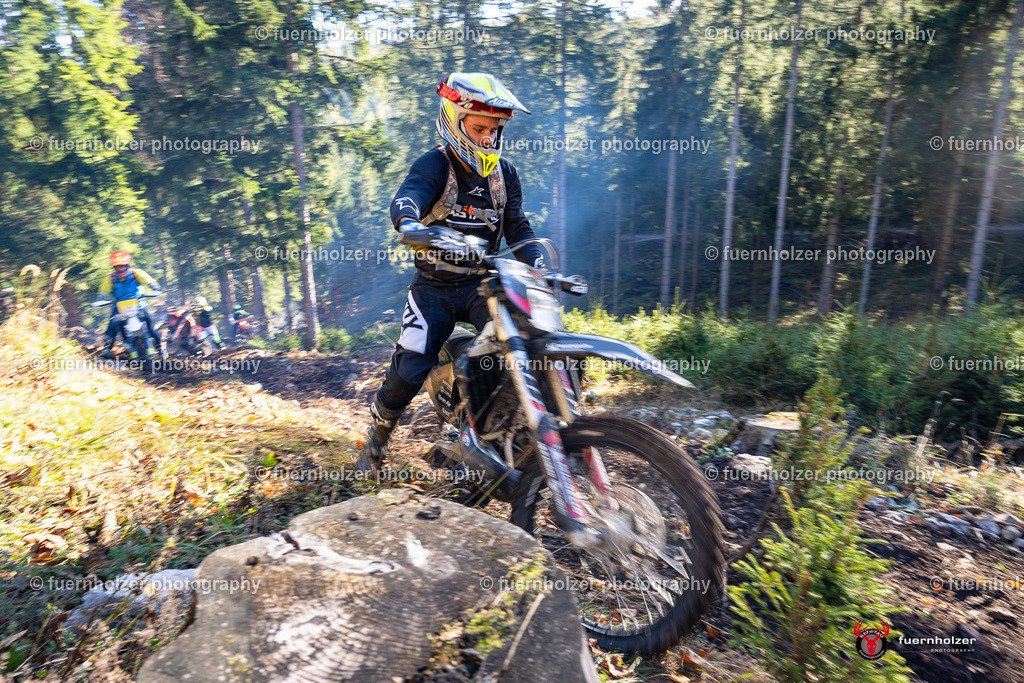 fuernholzer_241026-C1-365 | Fotografische Impressionen von der Red Stag Enduro Extreme by fuernholzer-photography.com. Endurosport in Österreich fotografisch festgehalten von fuernholzer. Auftragsfotografie für Private, Gewerbefotos und Industriefotografie. Eventfotografie, Sportfotografie und Motorsportfotografie. Anbieter von Fotoworkshops, Fototraining, fotografischen Vorträgen und Fotoseminaren.