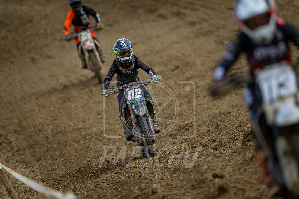 Lady (122) | Paeschuphoto Shop - Wer nicht sucht der auch nicht findet.Ob Motocrossbilder oder von einem besuchtem Spiel, Hauptsache Action. - Realisiert mit Pictrs.com