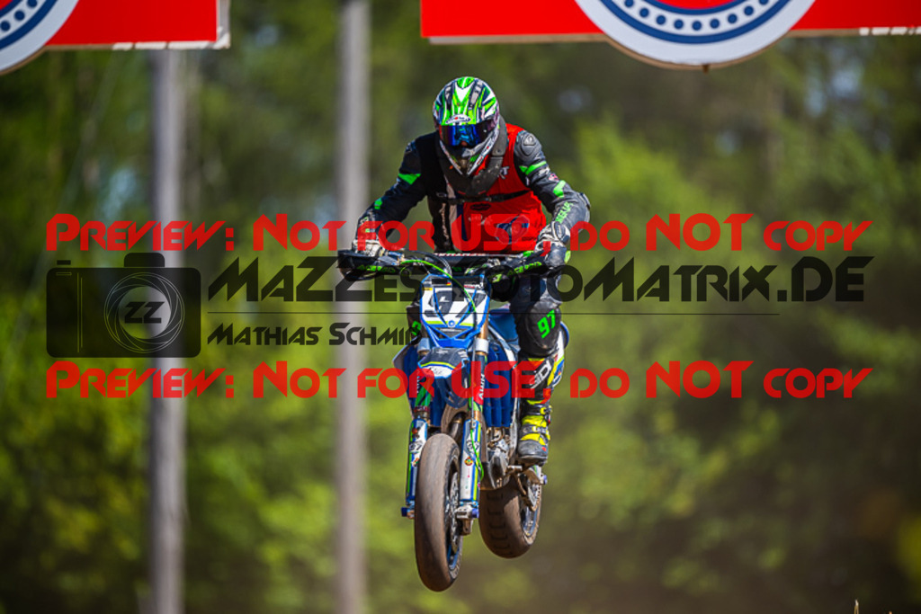 MaZZes_FotoMatrix_230609_6650 | UE40