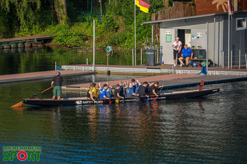 Drachenboot-Training_Wedau110625_006 | Bildergalerie von Sport-Ereignissen aber auch von weiteren spannenden Dingen - nicht nur vom Niederrhein. In Anlehnung an den bekannten Spruch von Hanns Dieter Hüsch heißt das Motto: "Niederrhein ist überall".  - Realisiert mit Pictrs.com