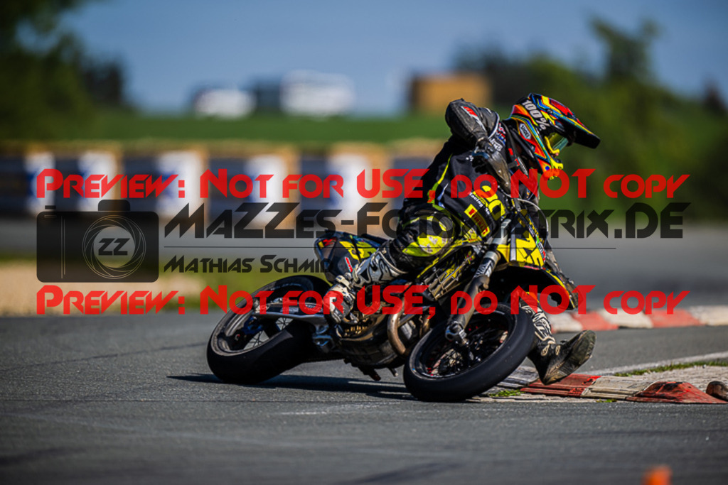 MaZZes_FotoMatrix_220903_4504 | S2