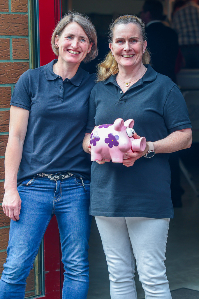 top-top.de-250627-063 | Foto, Video, Fotografie, Videografie, Fotobox, DJ, Discjockey, Musik, Musikbox, Veranstaltung, Photobooth, Amazon, Ebay, Buchtipp, Bestseller, Autor, Verlag, Buch, Wesel, Hamminkeln, NRW, Dinslaken, Rees, Drohne, Hochzeit, Party, Fotobox, Wesel, Fotograf