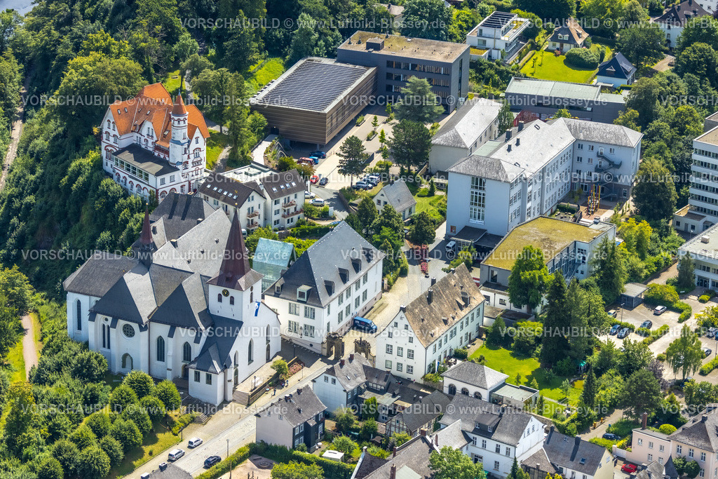 Arnsberg240708021 | Luftbild, Kloster Wedinghausen und kath. Propsteikirche St. Laurentius, Gymnasium Laurentianum und Villa mit Spitzturm Senioren-Wohnpark Arnsberg GmbH, Arnsberg, Sauerland, Nordrhein-Westfalen, Deutschland