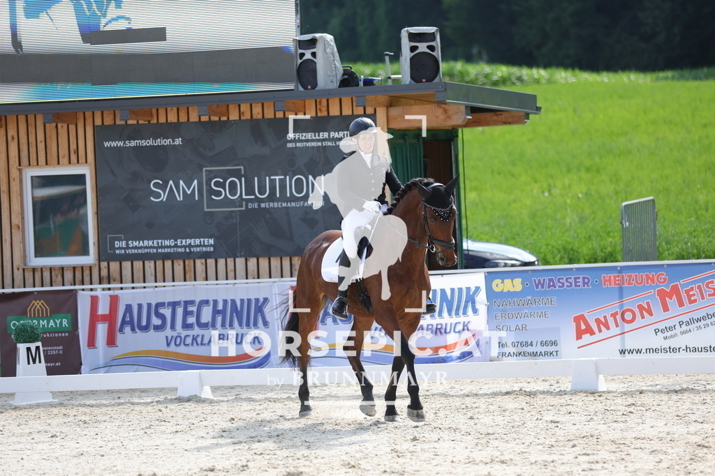0P6A2383 | Willkommen bei Brunnmayr - Design & Fotografie – Ihrem Spezialisten für Reitturniere und Pferdeveranstaltungen in Oberösterreich, Salzburg und Bayern! Seit über 17 Jahren sind wir leidenschaftlich dabei.