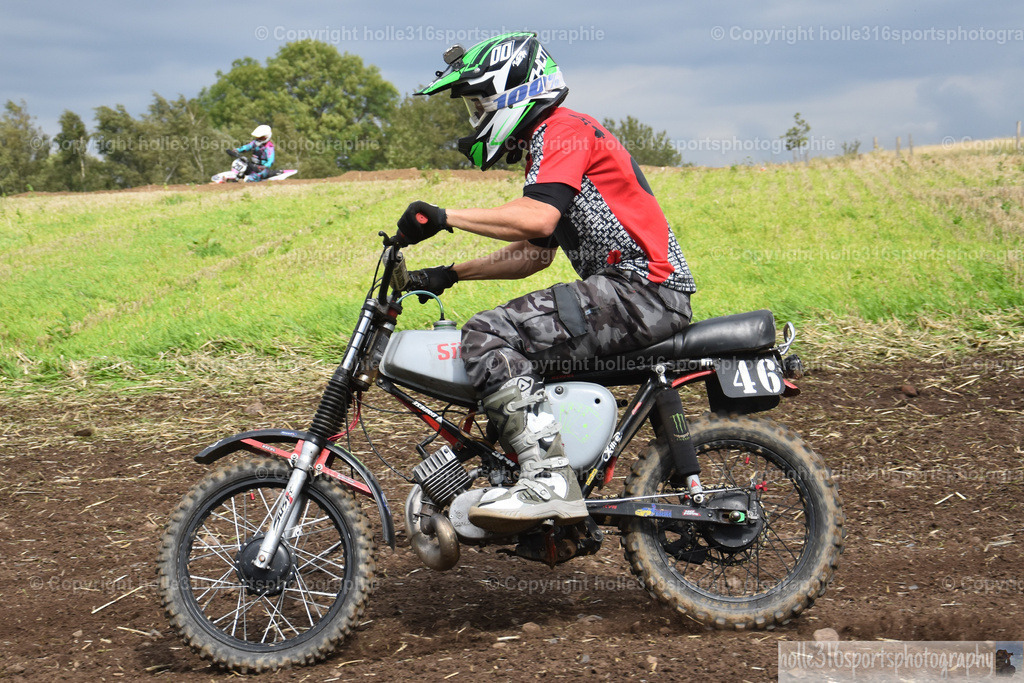 DSC_0064_01 (2) | Sportfotografie , Motorsport, Motoross, Reitsport, Mointainbike, Enduro,
Landschaft , Outdoor, Eventfotografie, Landschaft, Bilder online bestellen - Realisiert mit Pictrs.com