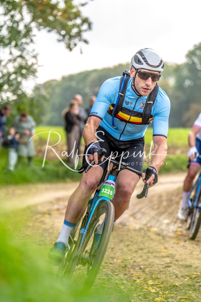 Ralf Eppink Photography 20251012_DSC03561 | Sportfotografie, Eventfotografie, Porträtfotografie, Radsport Fotograf, Triathlon Fotograf, Düsseldorf Fotograf, Köln Fotograf, Actionfotografie, Teamfotografie, Peoplefotografie, Business Portraits, Veranstaltungsfotografie, Reportagefotografie - Realisiert mit Pictrs.com