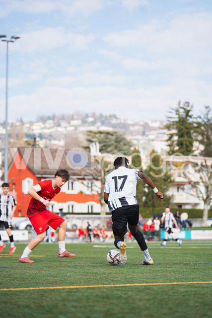 juv_lut_fmachado-0149 | Images from the Juniors B match between Juventus Academy and FC Lutry, played on 18 March 2026 in Lutry, Switzerland, featuring players, coaching staff and match action throughout the game.